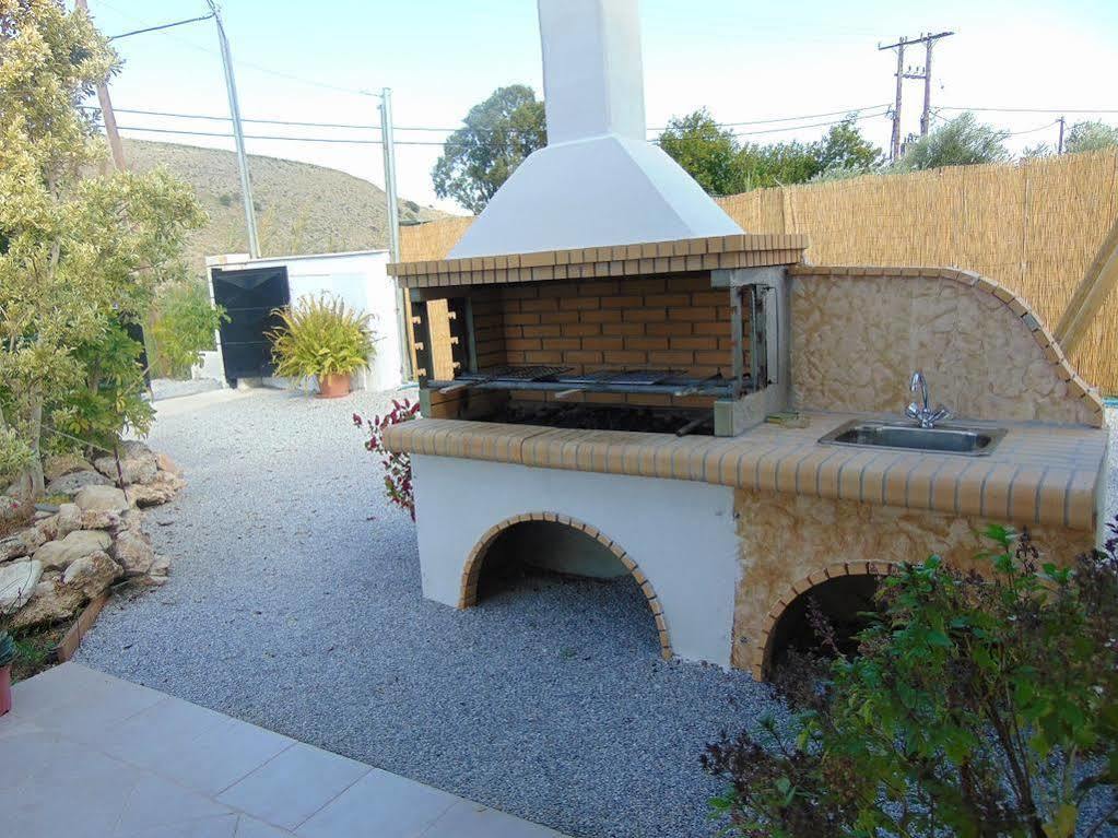 Villa Campos- Less Than 5-Min Walk To Kalivaki Beach Georgioupoli Dış mekan fotoğraf